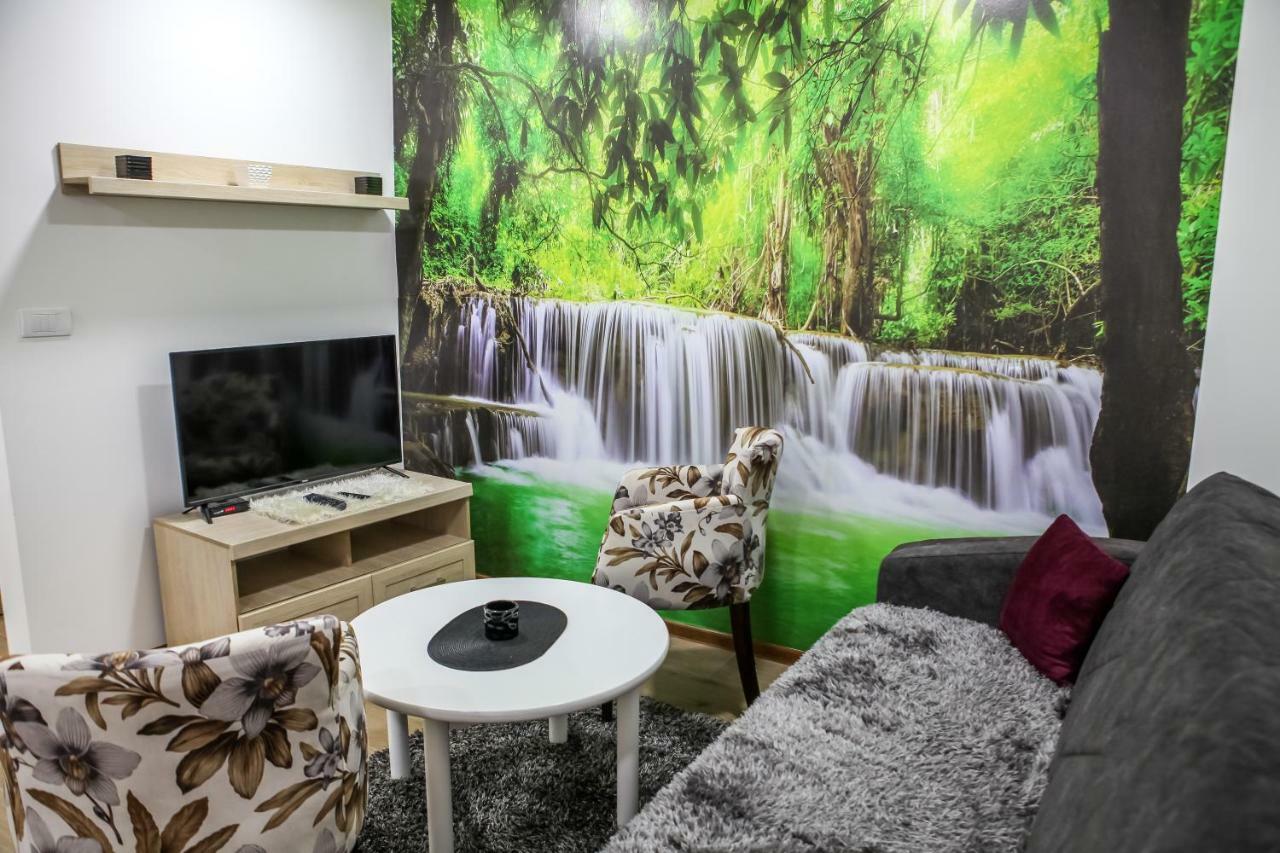 Apartman Kaca ツェティニェ エクステリア 写真